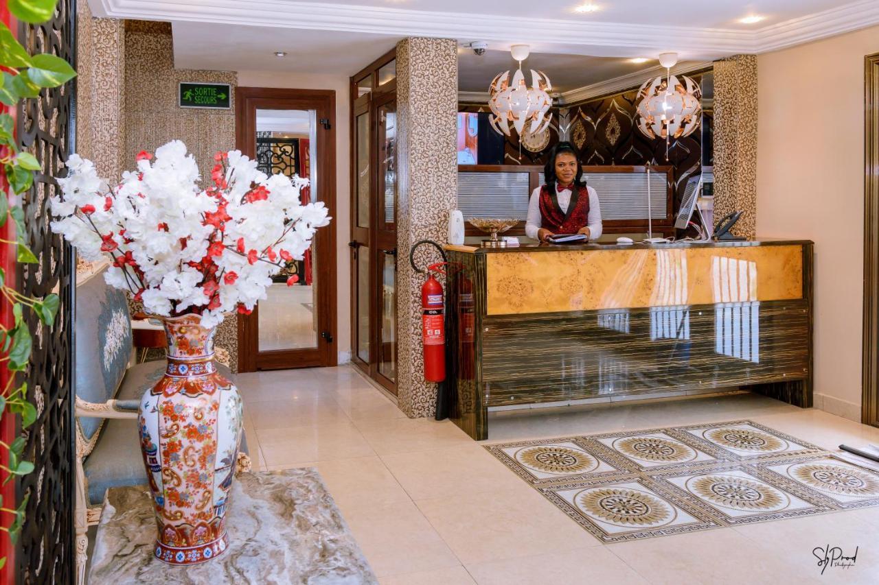 Hotel La Principaute Douala Bonapriso Екстериор снимка